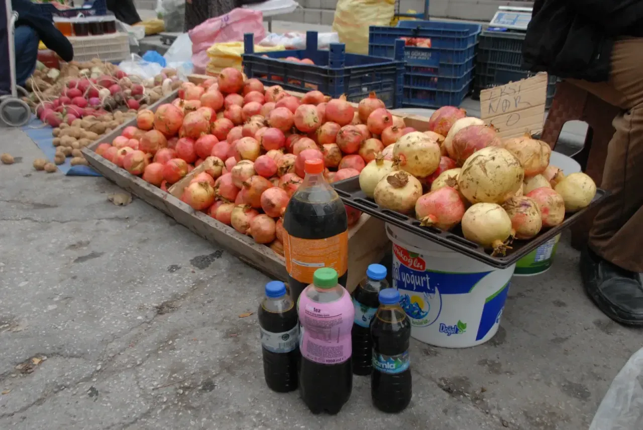 Rüyada Ekşi Nar Görmek