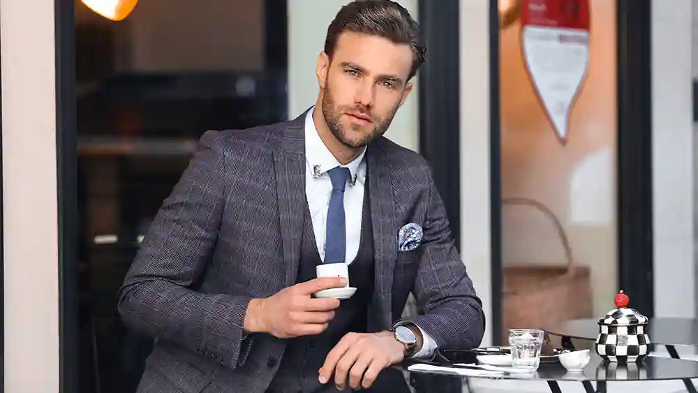 Rüyada Şık Giyinmek (Şıklık) Görmek