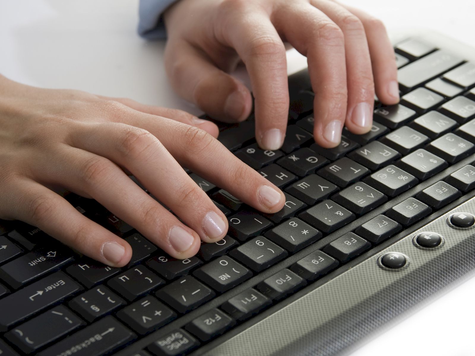 Klavye kullanımında Sık Yapılan Yan...